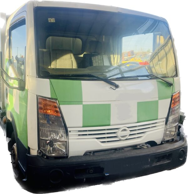 piezas_varias_cabinasimplenissancabstarrenaultmaxity_nissan_nissan_cabstar_28_11_2006_110cv_2488cc_1008823
