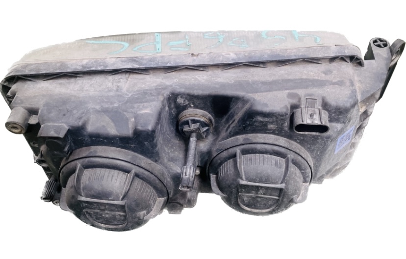 faro_izquierdo_504020193504238117_iveco_stralis