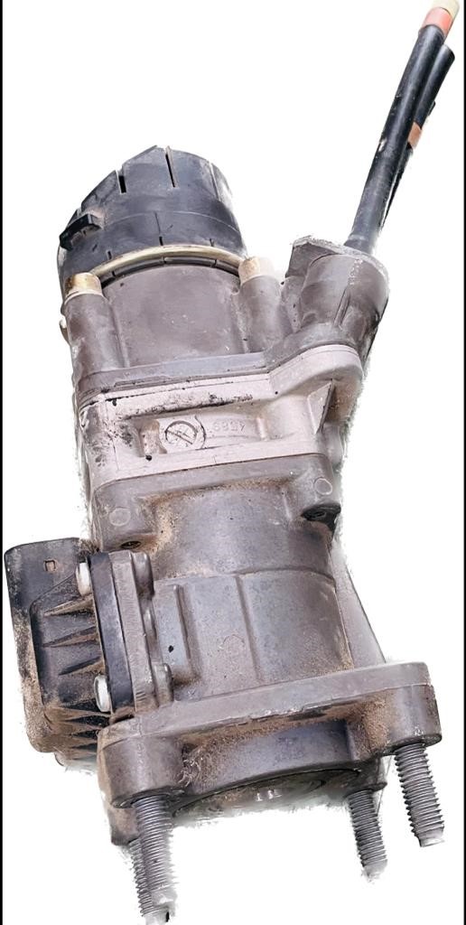 valvula_21390589_renault_trucks_renault_trucks_magnum_dxi_13_460_18_t_2006_461cv_12800cc_1008618