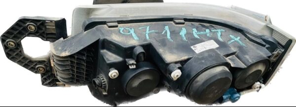 faro_derecho_7482588689_renault_trucks_premium_2_lander_460_18_1011692