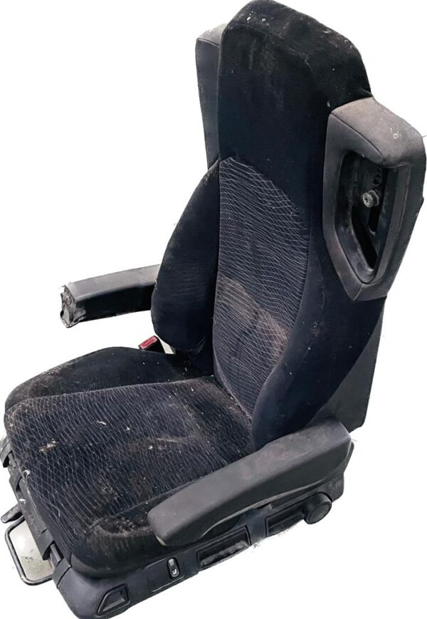 asiento_delantero_izquierdo_a96091075019609107501_mercedes_benz_actros_mp4_1843_ls_1016138