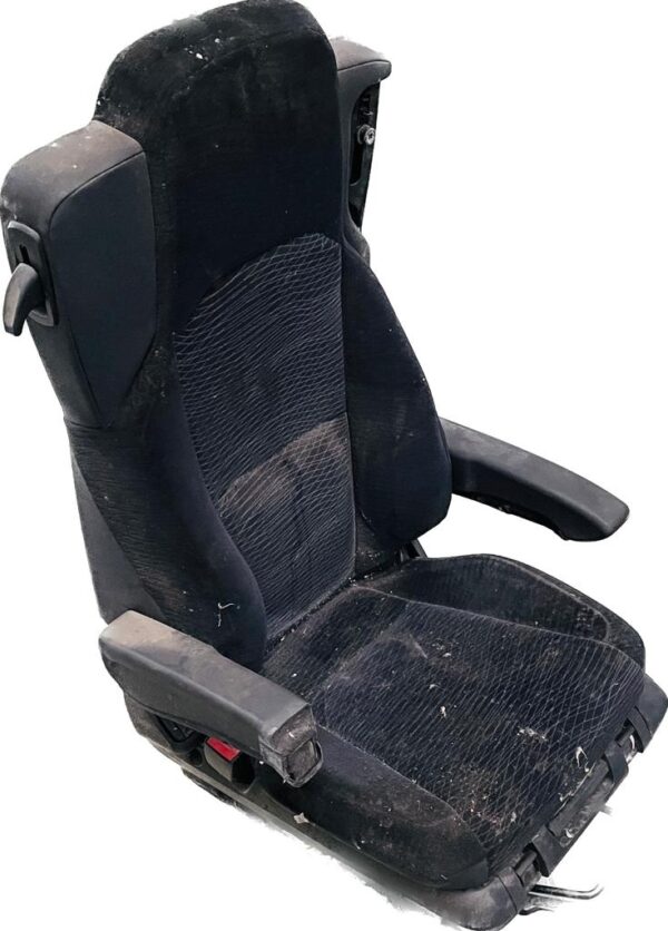 asiento_delantero_izquierdo_a96091075019609107501_mercedes_benz_actros_mp4_1843_ls_1016138