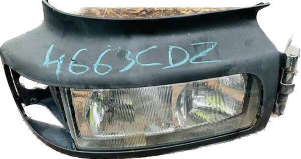faro_derecho_5010231670_renault_trucks_premium_distribution_320_26d_1007888