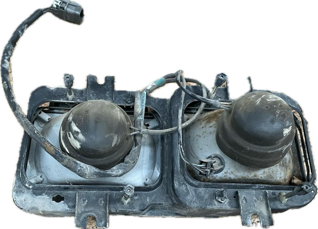 faro_derecho_26010d860026010_d8600_nissan_l_serie_50095_1018193