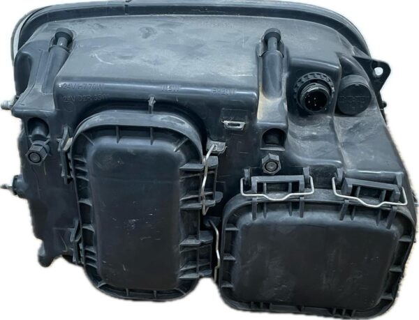 faro_izquierdo_9438200161a9438200161_mercedes_benz_actros_mp2_mp3_1836_ls_lls_1007733