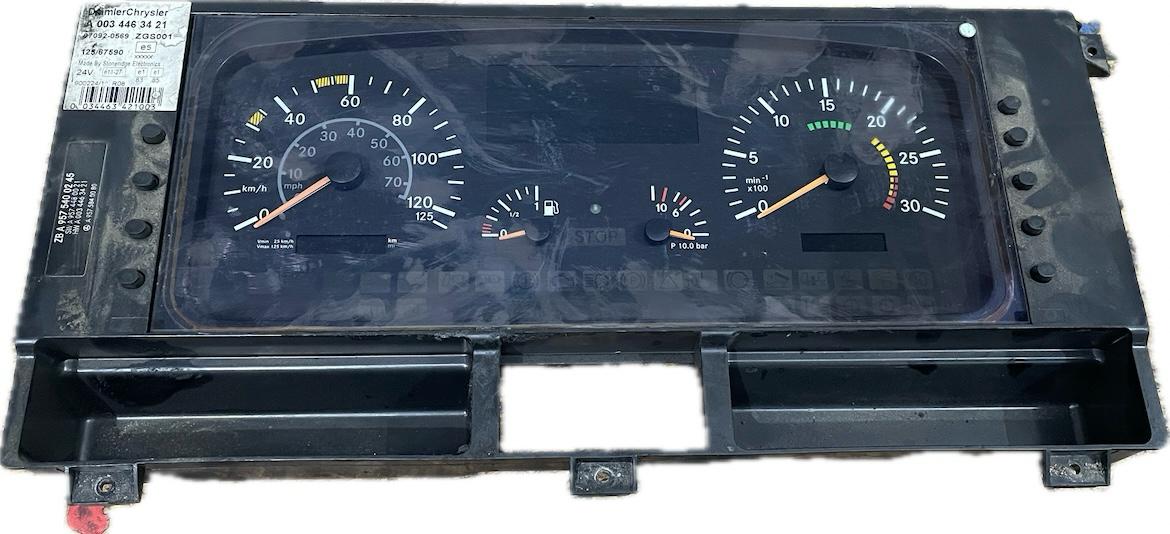 cuadro_instrumentos_a00344634210034463421_mercedes_benz_mercedes_benz_econic_2628_l_2001_279cv_6884cc_1013427