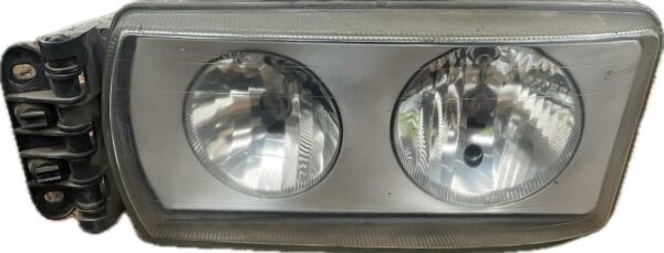 faro_izquierdo_504020193504238117_iveco_iveco_stralis_ad_260s31_at_260s31_2003_310cv_7790cc_1008147