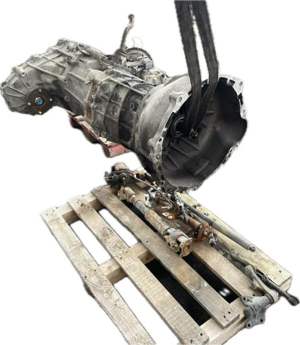 despiece_caja_cambios_330303g120_toyota_hilux_2_5_d4d_cabina_simple_gx_4x4