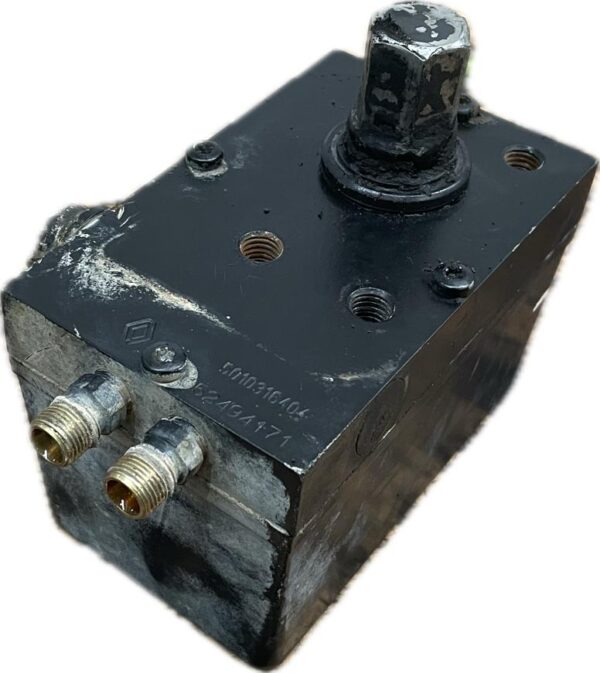 bomba_suspension_hidroactiva_5010316404_renault_trucks_premium_distribution_270_18_1007884