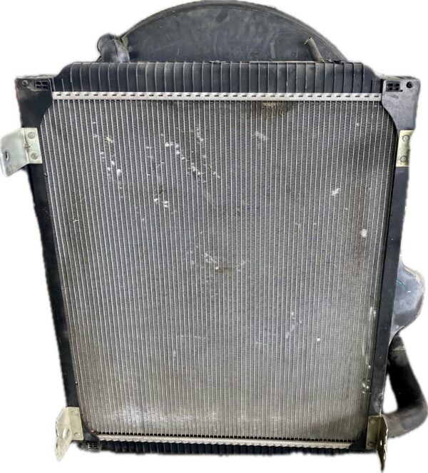 radiador_agua_74208097755001866985_renault_trucks_renault_trucks_midlum_280_18_2006_280cv_7200cc_1008654