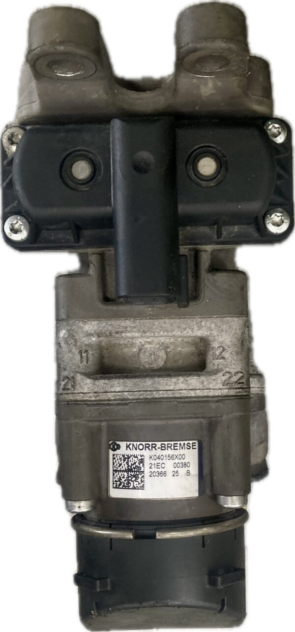 valvula_de_aire_adicional_7421390592k040156x00_renault_trucks_renault_trucks_midlum_280_18_2006_280cv_7200cc_1008654