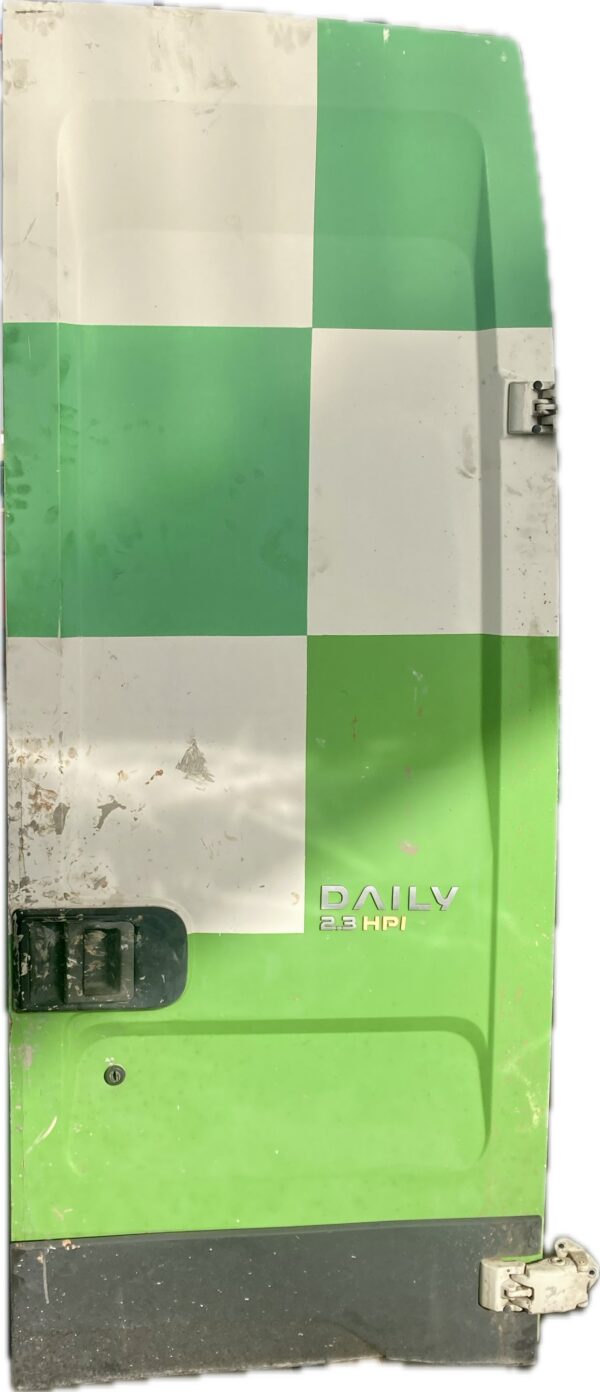 puerta_trasera_derecha_3800981_iveco_daily_35c_13_cc_3450