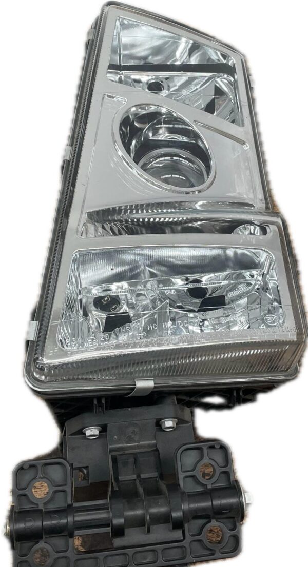 faro_izquierdo_20713724207630022086157521001650_volvo_volvo_volvo