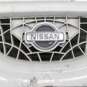 calandra_delantera_de_radiador_623100x_nissan_nissan_nissan