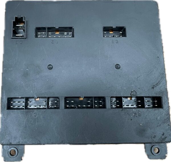 caja_de_fusibles_24063_d620024063d6200_nissan_nissan_nissan