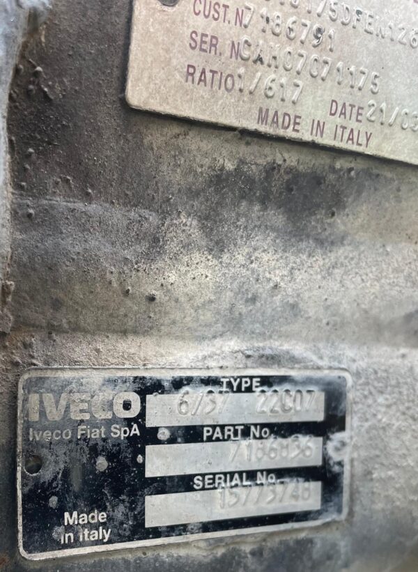 diferencial_trasero_42550053r_1_617z_6_37_iveco_iveco_iveco