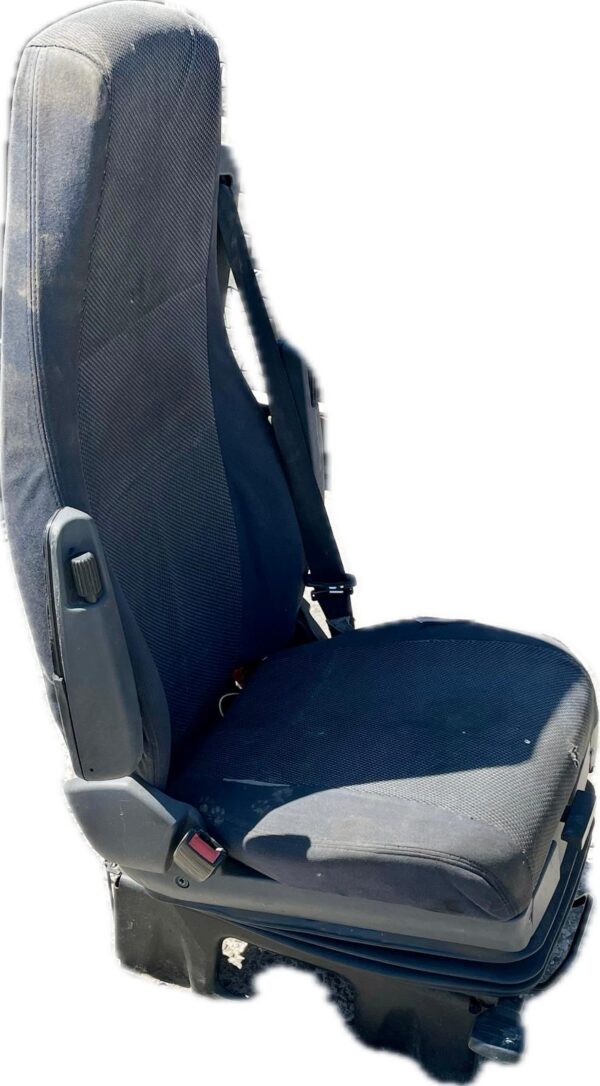 asiento_delantero_izquierdo_2189635_scania_scania_scania