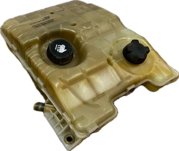 deposito_expansion_5010315805_renault_trucks_renault_trucks_kerax_420_18_2001_412cv_11100cc_1007793