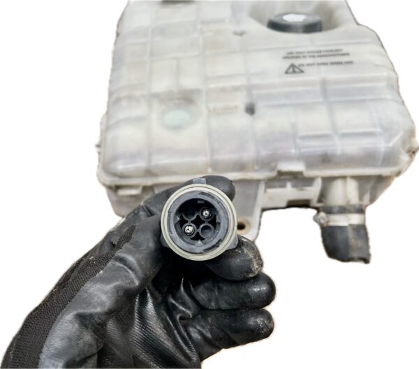 deposito_expansion_5010514340_renault_trucks_premium_distribution_320_26d_1007888