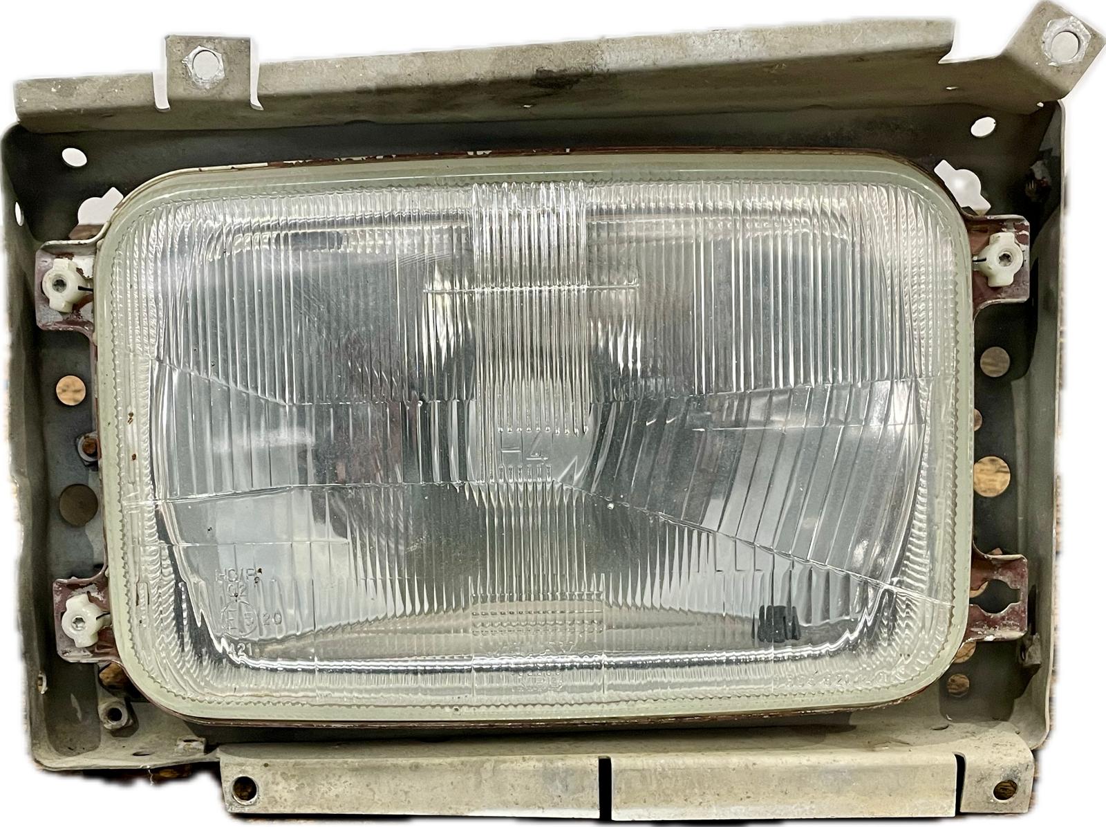 FARO DERECHO VOLVO VOLVO VOLVO - 3175031