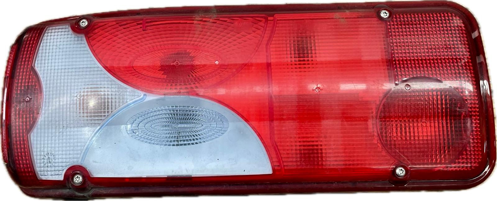 PILOTO TRASERO IZQUIERDO MAN TGA 18.440 FLLRS FLLS FLRS FLS FLS-TS – 1011161 - 81252256544