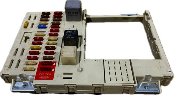 caja_de_fusibles_8125446074_man_man_tgs_18_480_fk_fk_l_flk_flk_m_2007_480cv_12412cc_1009300