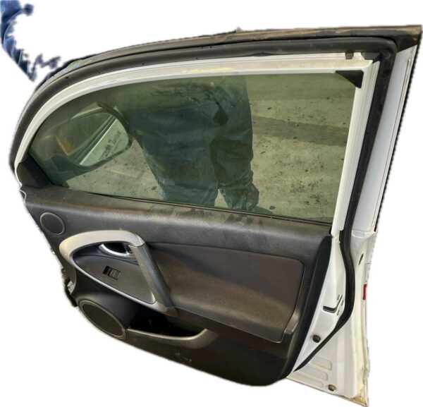 puerta_delantera_derecha_67001_421206700142120_toyota_rav4_2_2_d4d_active_4x4