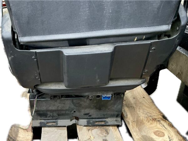 asiento_delantero_izquierdo_5802034152_iveco_iveco_eurocargo_160_e_21_tector_160_e_21_p_tector_2000_209cv_5880cc_1010407