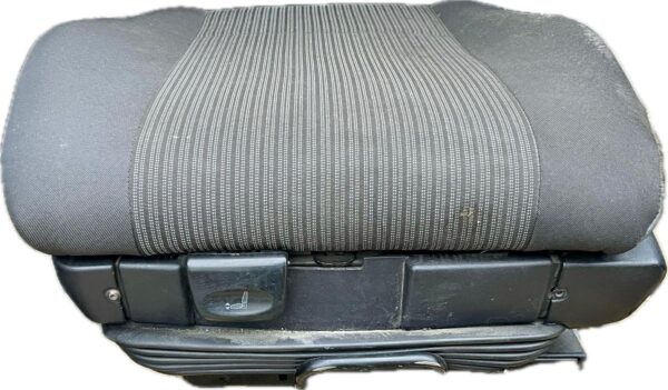 asiento_delantero_izquierdo_5802034152_iveco_iveco_eurocargo_160_e_21_tector_160_e_21_p_tector_2000_209cv_5880cc_1010407