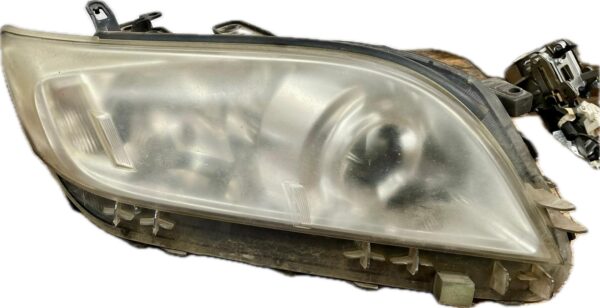 faro_derecho_81130_425008113042500_toyota_rav4_2_2_d4d_active_4x4