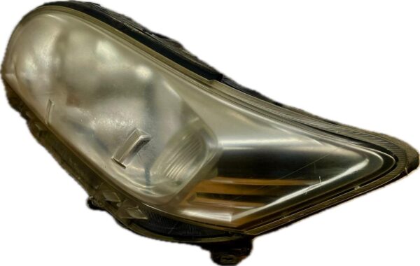 faro_izquierdo_81170_425008117042500_toyota_rav4_2_2_d4d_active_4x4