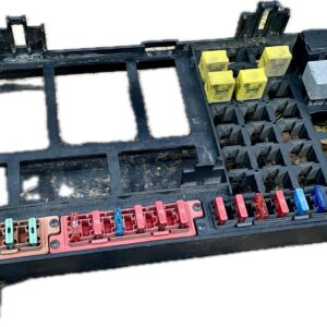 caja_de_fusibles_5042407777_iveco_eurocargo_120_e_20_cng_120_e_20_p_cng_1016914
