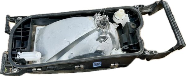 faro_derecho_1732510_scania_scania_4_series_124_l_420_1996_420cv_11700cc_1009893