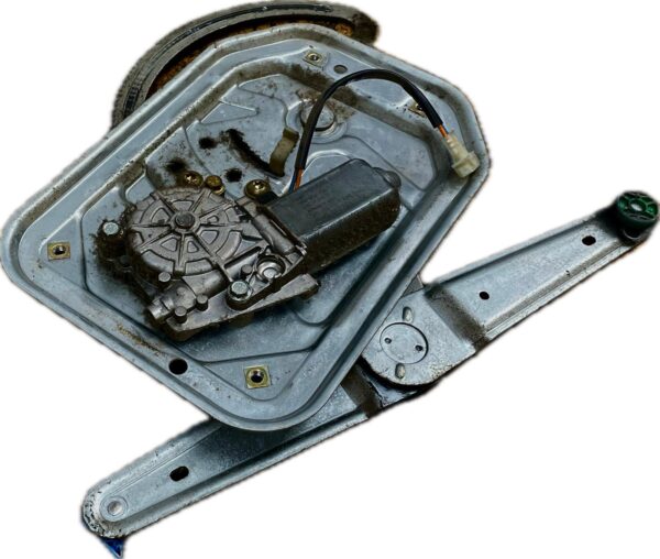 motor_elevalunas_delantero_derecho_2572363_2303355_scania_scania_4_series_124_l_420_1996_420cv_11700cc_1009893