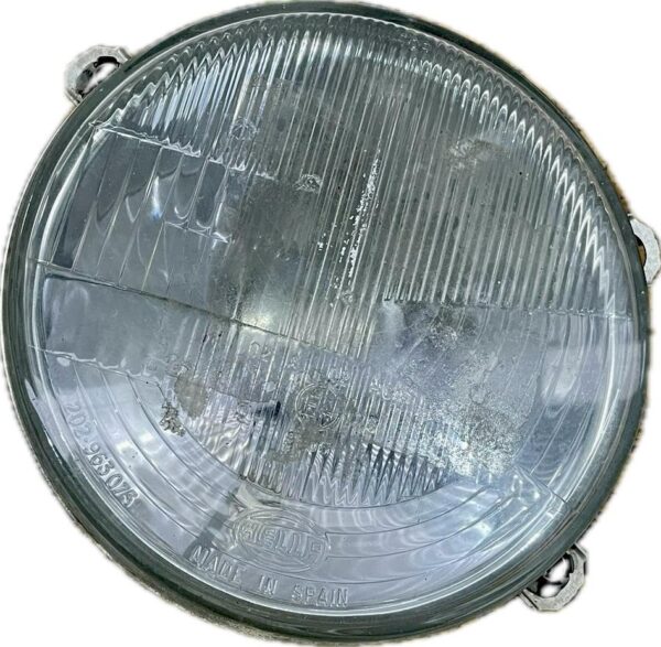faro_izquierdo_faroredondoterrano_nissan_nissan_nissan
