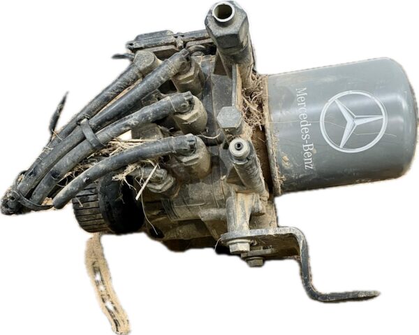 valvula_de_aire_adicional_a00044696640004469664a00144632640014463264_mercedes_benz_mercedes_benz_actros_mp4_1845_ls_2011_449cv_1