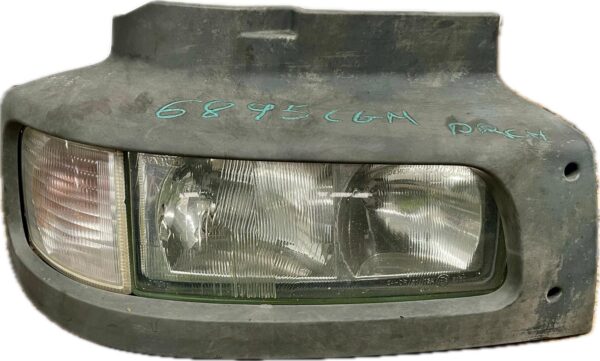 faro_derecho_5010468977_renault_trucks_premium_distribution_270_18_1007884