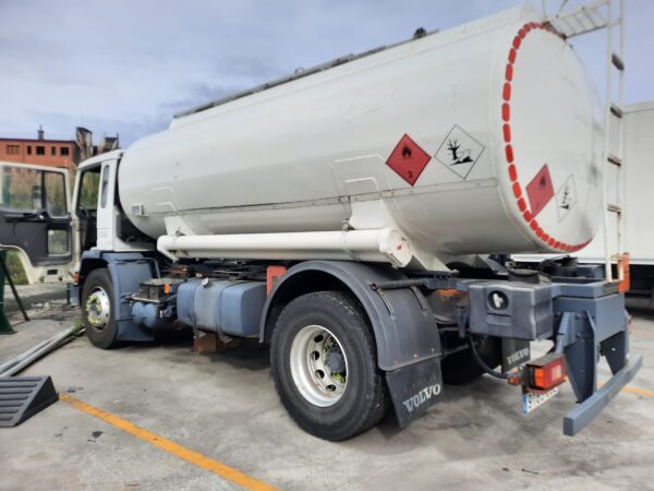 volvo_volvo_fl_fl_250_18_2000_250cv_5480cc_1008060