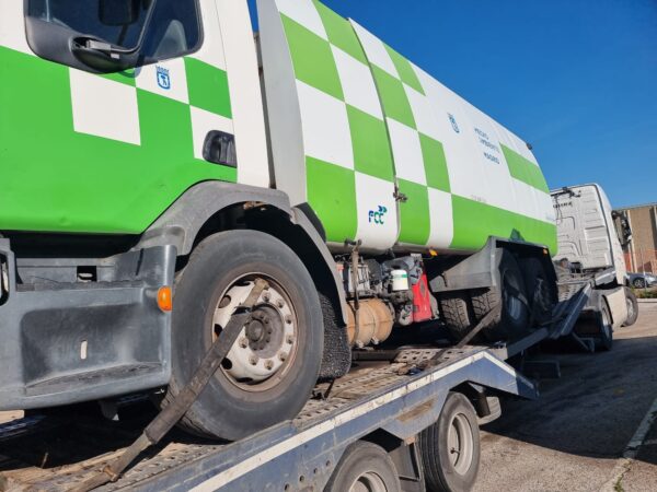 renault_trucks_premium_distribution_320_26d_1007888