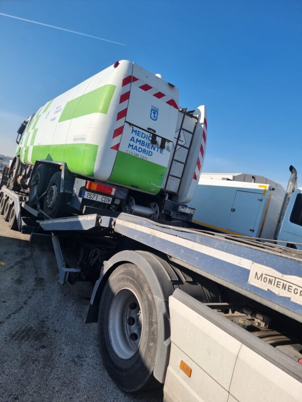 renault_trucks_premium_distribution_320_26d_1007888