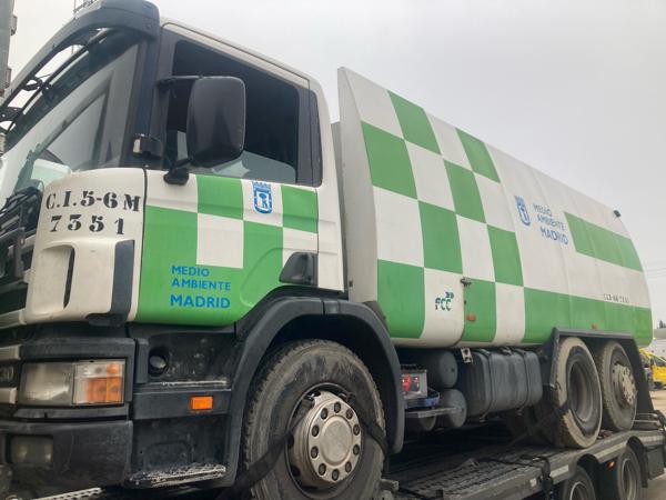 scania_scania_4_series_94_d_230_1999_230cv_9000cc_1006782