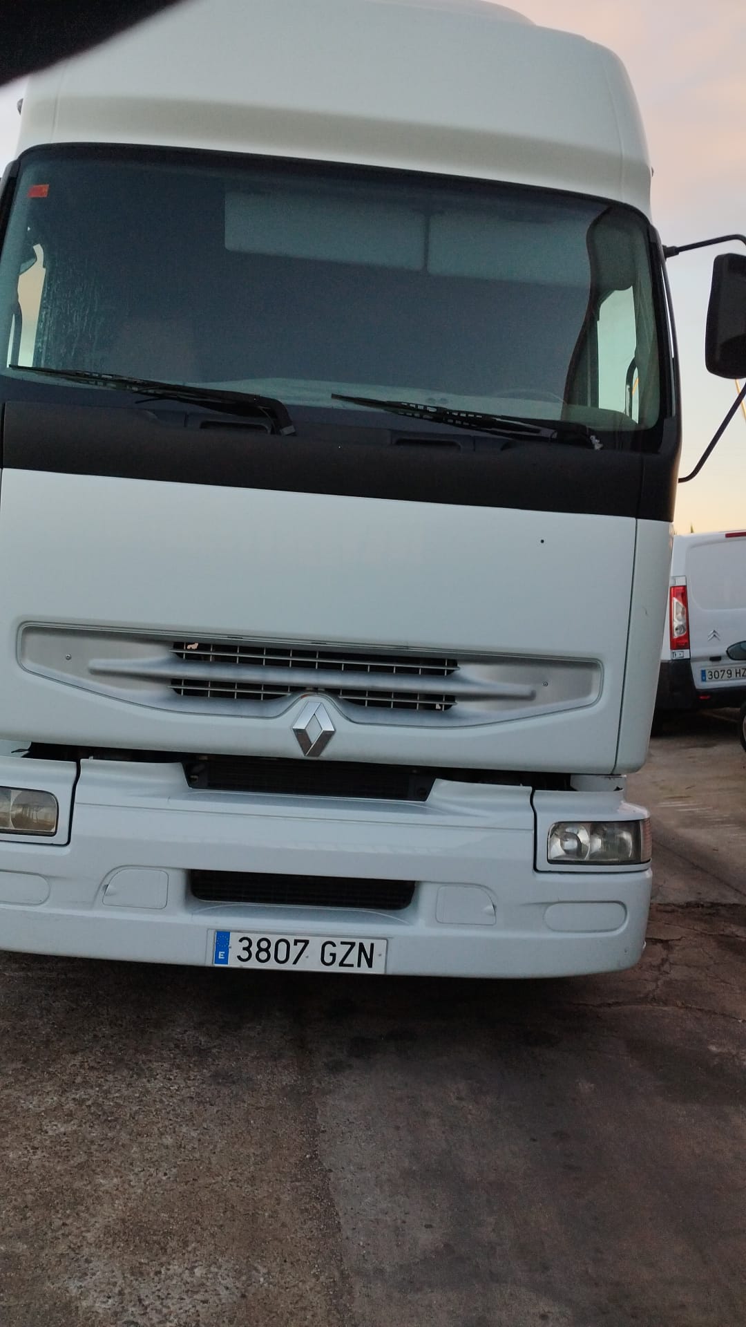 RENAULT TRUCKS RENAULT TRUCKS PREMIUM ROUTE 420.18T 2000- 412CV 11100CC 1006518