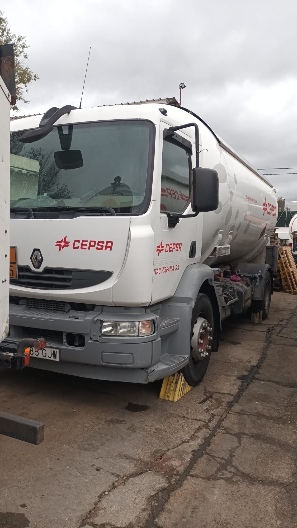 RENAULT TRUCKS RENAULT TRUCKS MIDLUM 280.18 2006- 280CV 7200CC 1008654