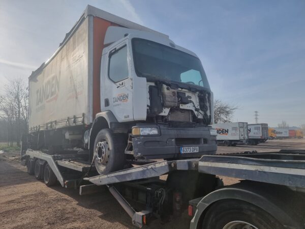 renault_trucks_premium_distribution_270_18_1007884