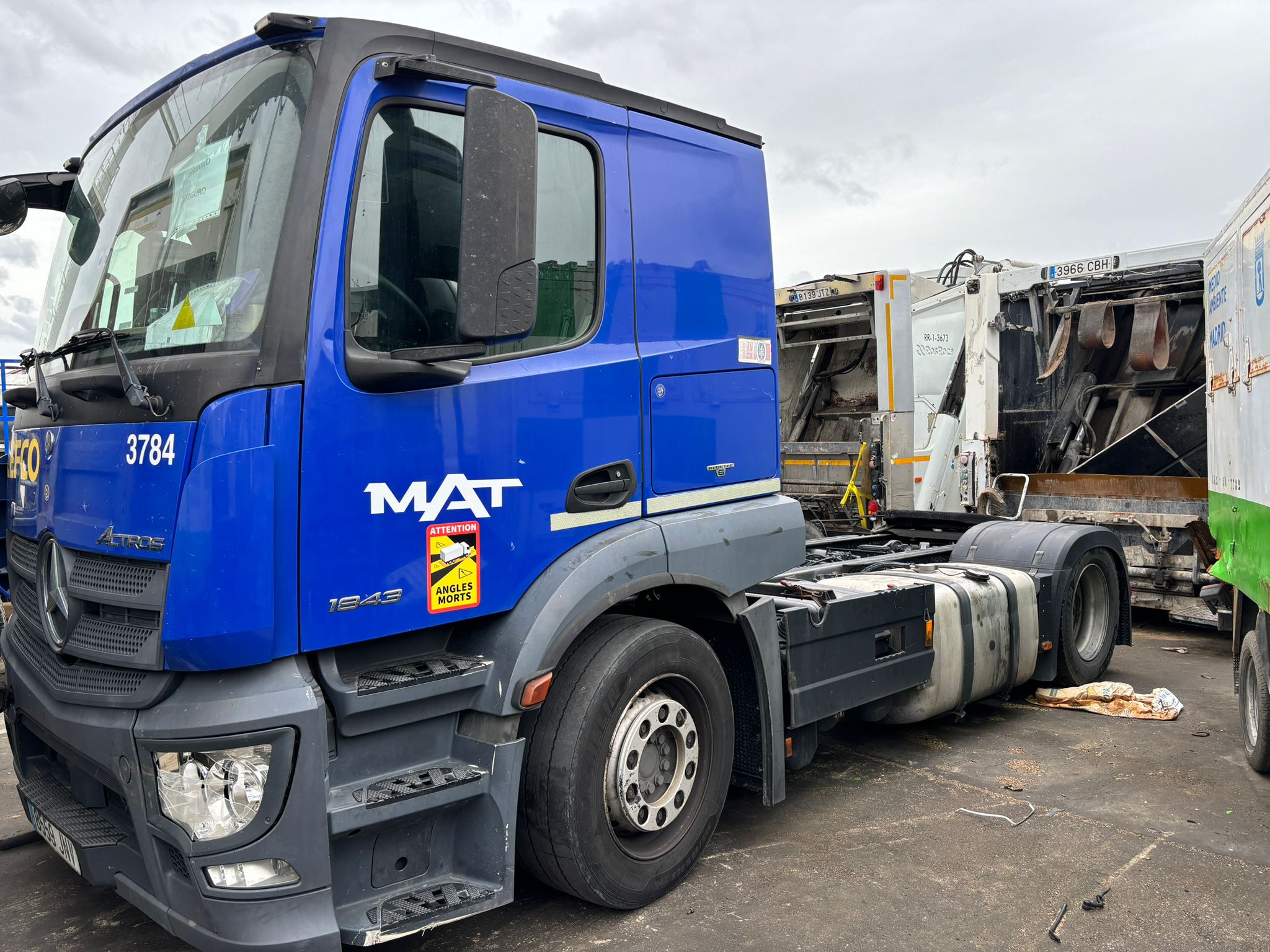 mercedes_benz_actros_mp4_1843_l_2011