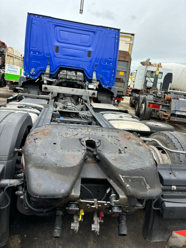 mercedes_benz_actros_mp4_1843_l_2011