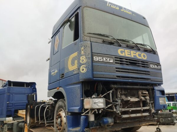 daf_xf_95