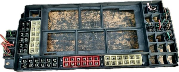 caja_de_fusibles_500396901_iveco_iveco_stralis_ad_260s35_2004_352cv_7990cc_1010469