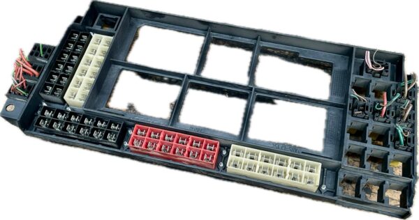 caja_de_fusibles_500396901_iveco_iveco_stralis_ad_260s35_2004_352cv_7990cc_1010469