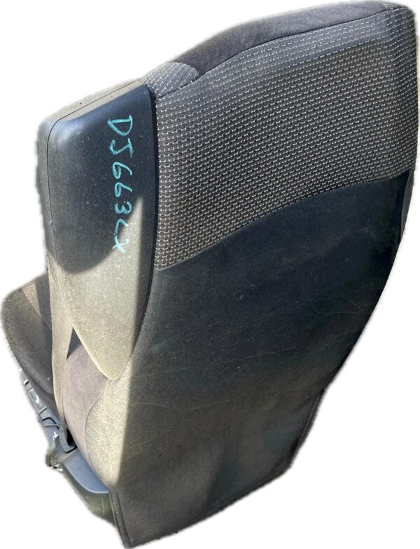 asiento_delantero_izquierdo_1844292_daf_daf_cf_fa_440_2013_435cv_10840cc_1017604